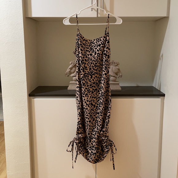 VICI Leopard Midi Dress (with ruched detailing on sides) - Picture 2 of 4